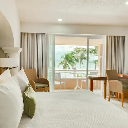 Puerto Aventuras Hotel & Beach Club