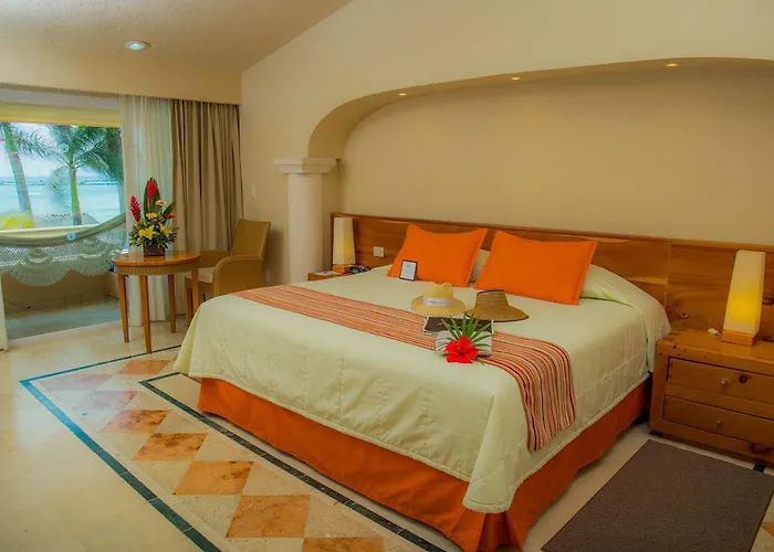 & Club 5* Puerto Aventuras