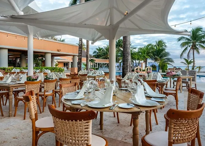 & Club 5* Puerto Aventuras