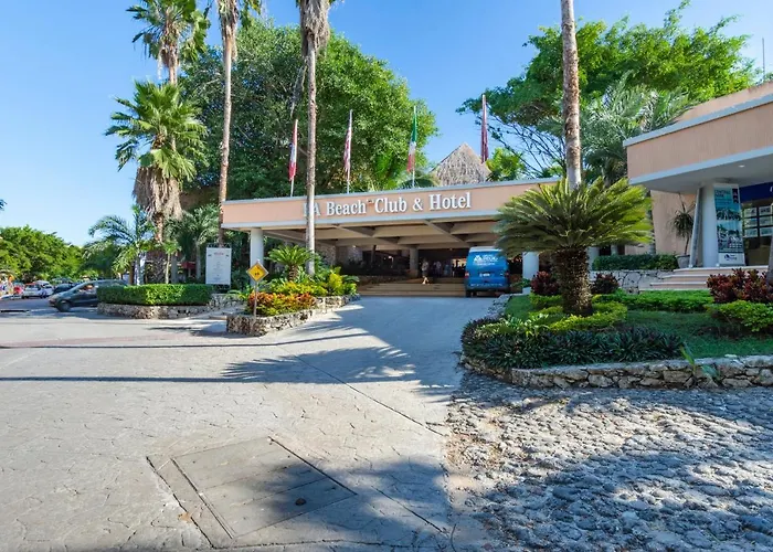 & Club Puerto Aventuras