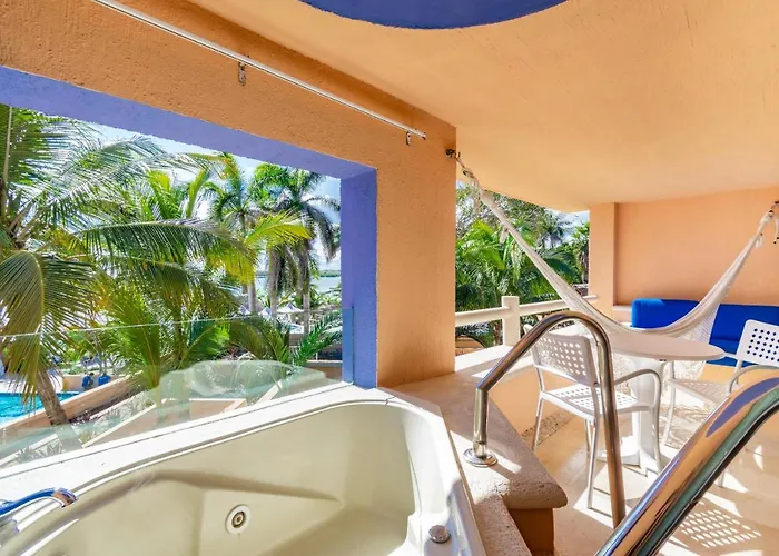 & Club Hotel 5*
