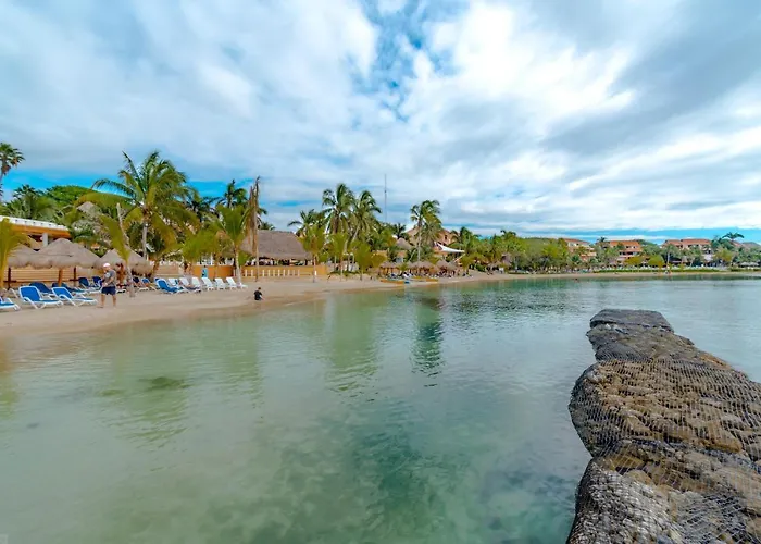 & Club 5* Puerto Aventuras